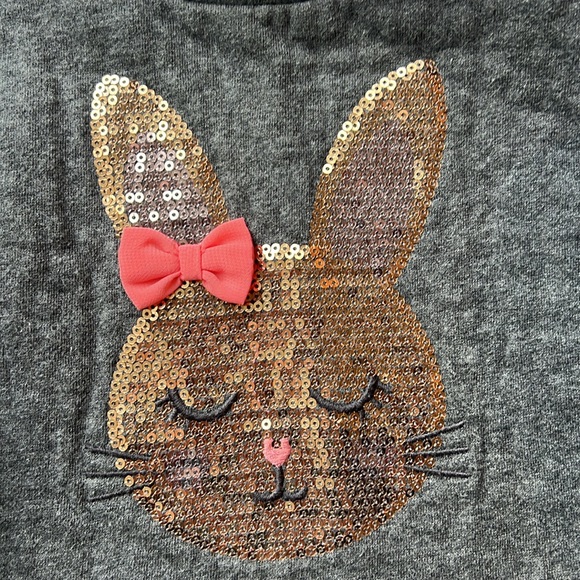 H&M sequin Bunny Sweatshirt - Picture 2 of 4